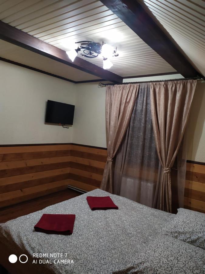 Котедж Кресаня Mykulychyn Buitenkant foto