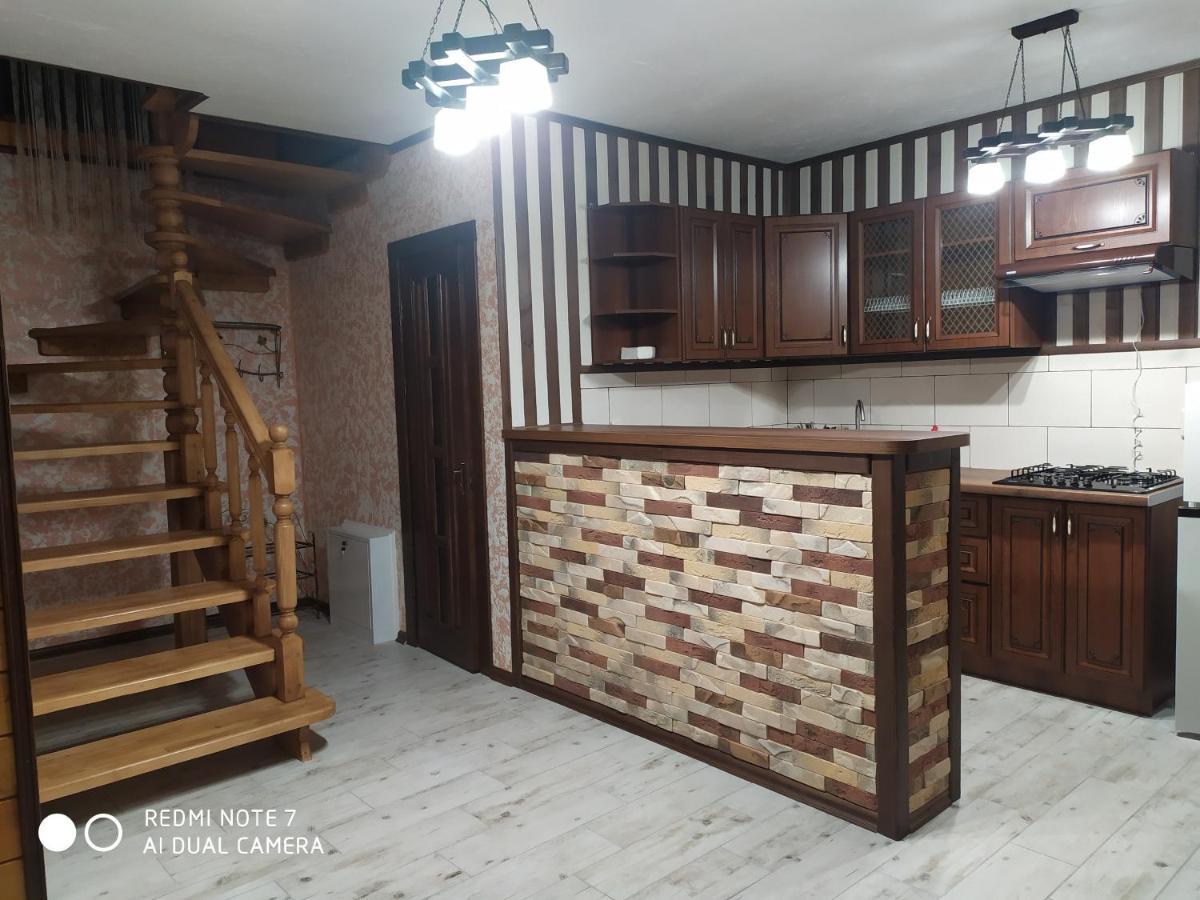 Котедж Кресаня Mykulychyn Buitenkant foto